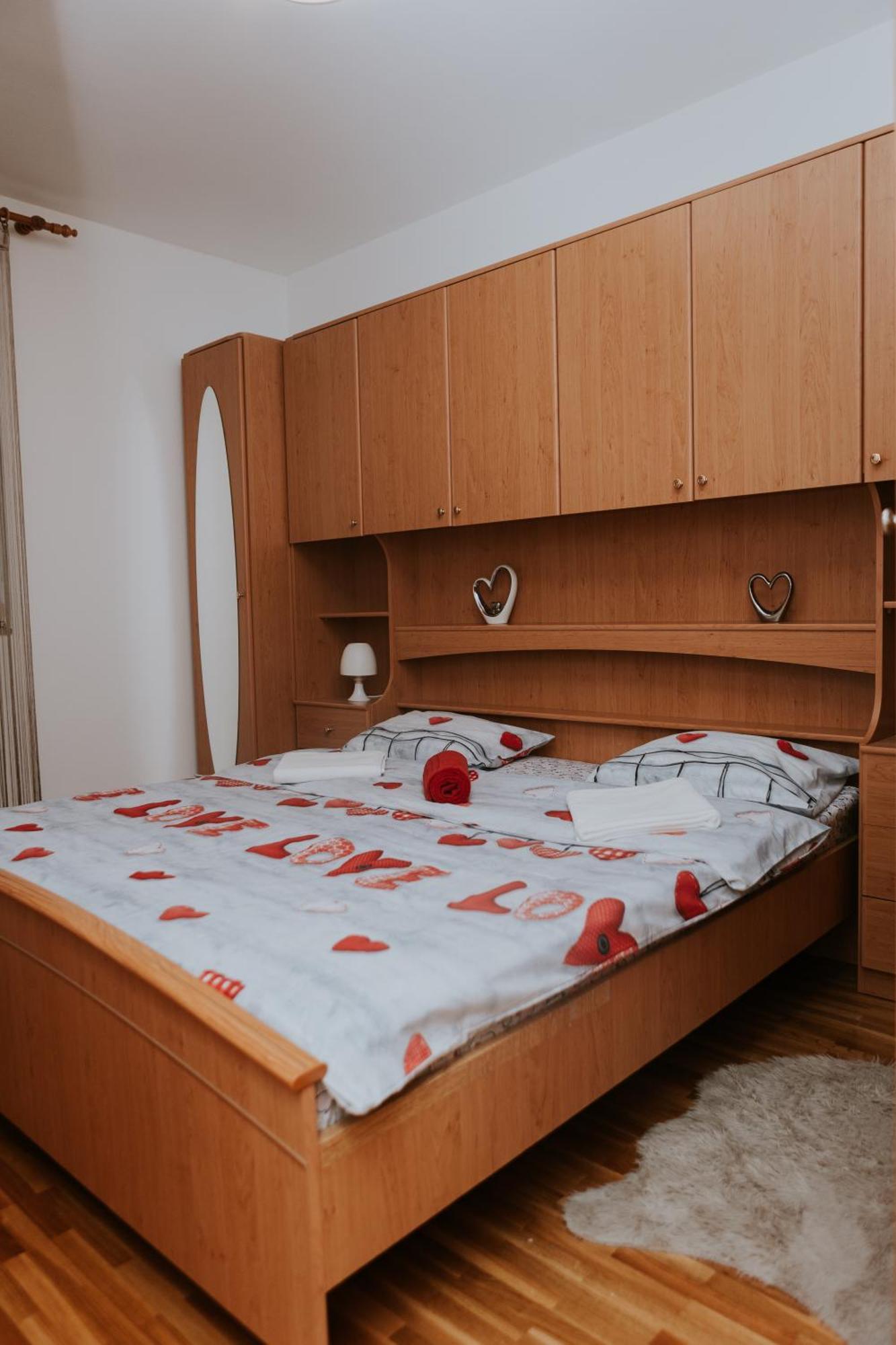 Apartman Antonio Gospic Bagian luar foto