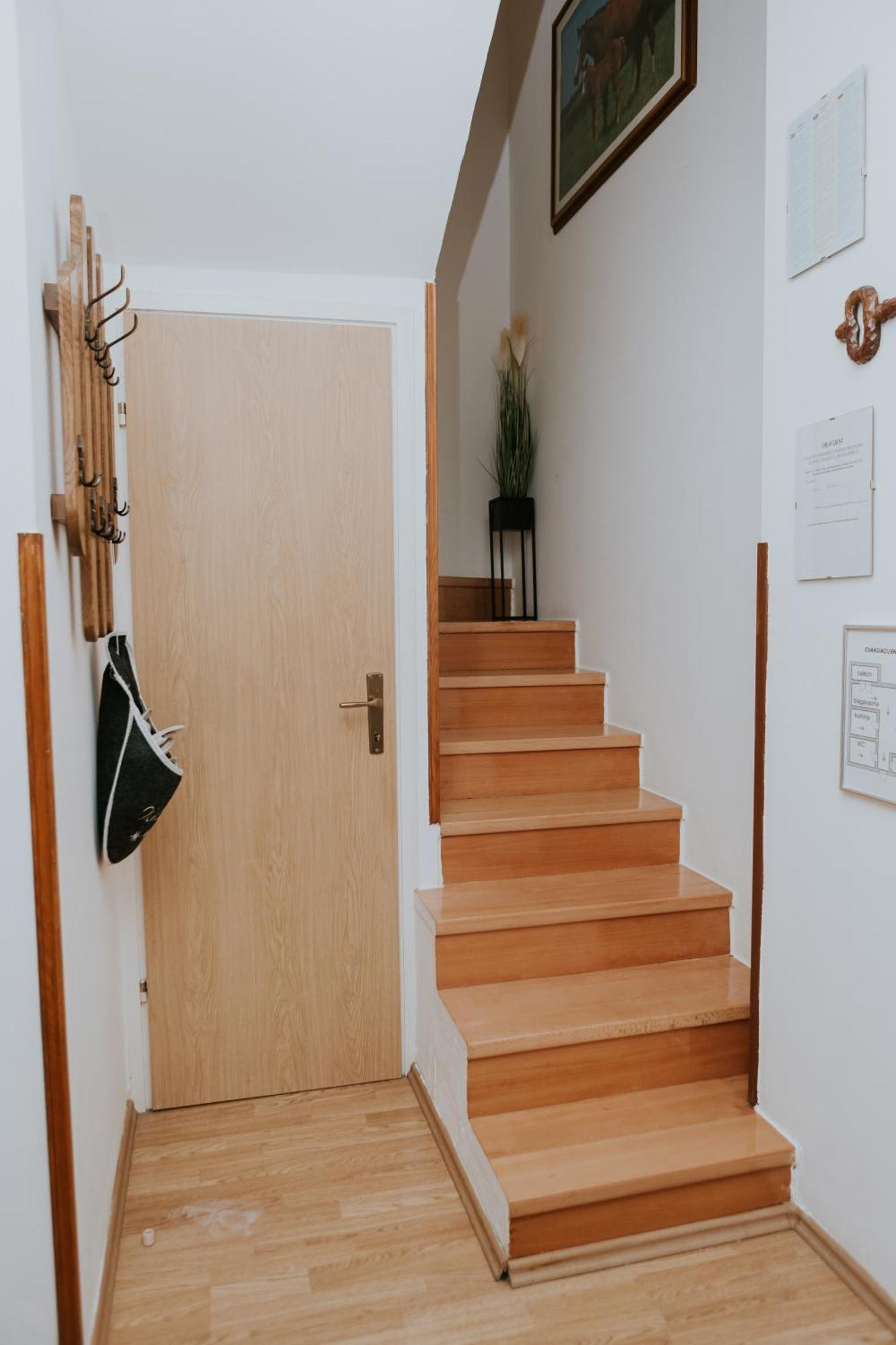 Apartman Antonio Gospic Bagian luar foto