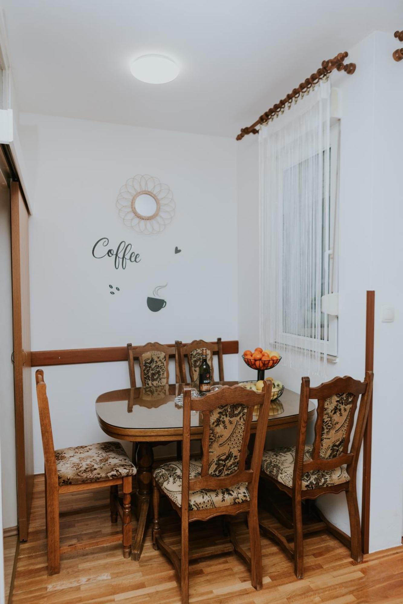 Apartman Antonio Gospic Bagian luar foto